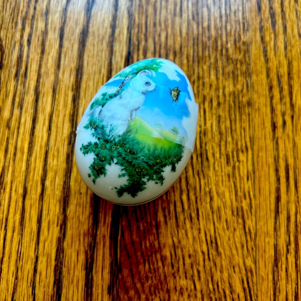 VINTAGE Franklin porcelain 1982 commemorative Easter trinket box